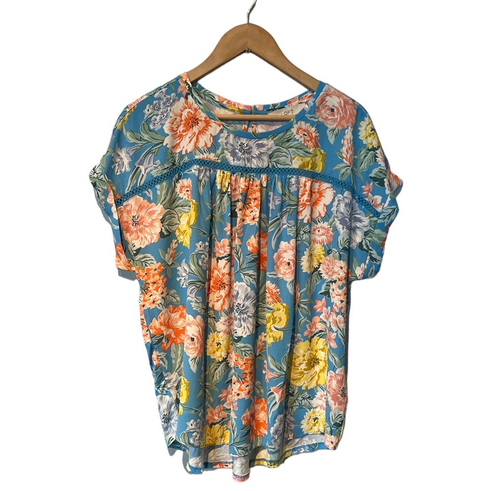 Loft blue vintage floral lattice cutout blouse Large
